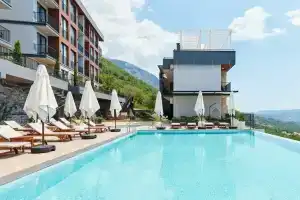 Bayview Hills Luxury Residences, Котор