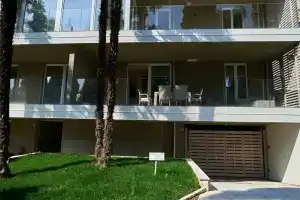 Minnie, Гардоне-Ривьера