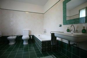 Cosy Holiday Home in Romano With Garden, Бассано-дель-Граппа