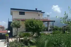 La Maison Di Sara, Скафати
