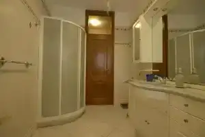 Villa Marisa bed breakfast and books, Павия