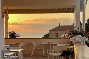 Kairos Tropea, Тропея