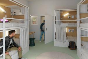 Slo Nice, Ницца