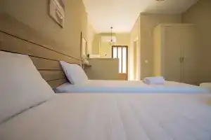 Ilaeira rooms, Аргаси