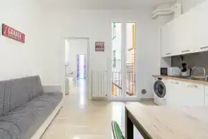 HouSmart San Carlo 17, Болонья