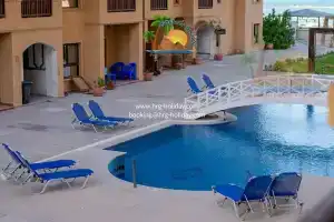 2 Bedrooms Apartment Pool & Sea View, Хургада