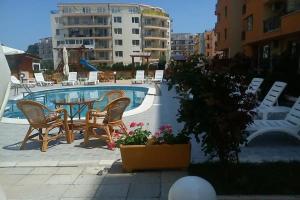 Megas Apartaments, Солнечный Берег