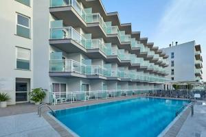 Отель «Bq Amfora Beach»