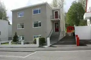 Brekkugata 33 Guesthouse, Акюрейри
