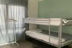 Mr Hostel, Сесто-Сан-Джованни