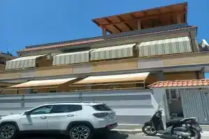 Mondo House, Фьюмичино