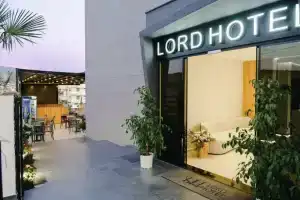 Lord Hotel, Ксамил