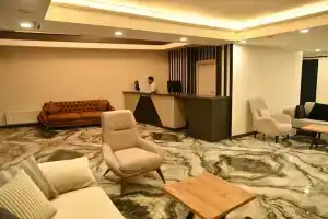 Grand 464, Ризе
