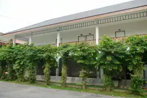 L. O. M. Resort, Бан Пхе