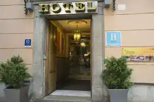 Hotel «Reina Cristina», Гранада