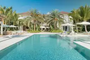 Unique Lake-front 10-bedroom Mansion in Most Luxurious Resort of the Caribbean, Пунта-Кана