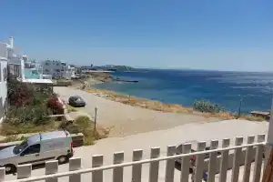 Aquanema, Тинос
