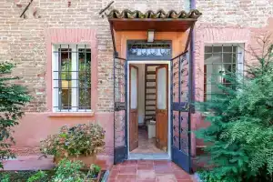 Duplex Apartment In Pieno Centro, Феррара
