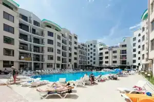 One Bedroom Family Apartment with Balcony, Солнечный Берег