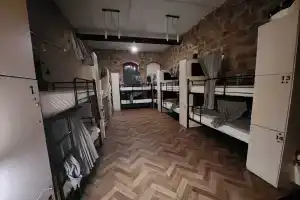Capsule & Dormitory Space-X, Иерусалим
