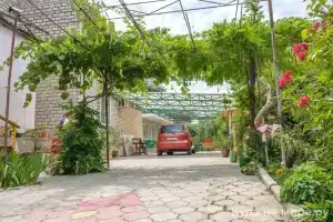 Гостевой дом на Самбурова 102