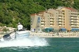 Royal Bay SPA Hotel All Inclusive, Елените