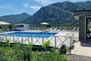 База отдыха «Алтай Лотос», Узнезя