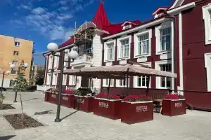 Отель «Petra»
