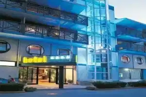 Hotel «Marina Uno», Линьян-Саббьядоро