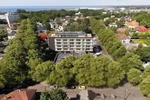 Bob W Pärnu, Пярну