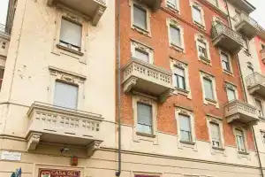 Piazza Bengasi Cozy Apartment, Монкальери