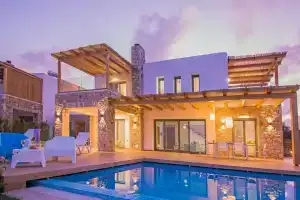 Ikaros Villa, Лардос