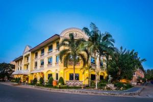 Horseshoe Point Pattaya, Банпонг