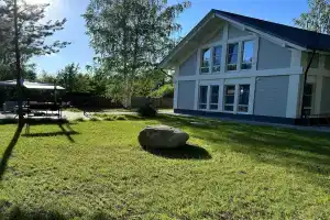 Simple House в Брейтовском районе