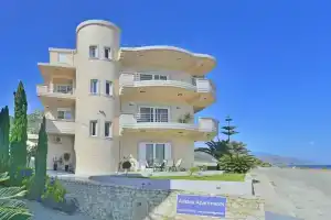 Aristea Apartments, Палеохора