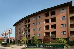 Pacific Hotel Airport, Венария-Реале