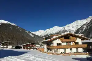A Casa Aquamarin, Зёльден