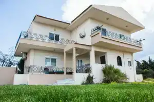 ViCeDi private Villa, Коскину