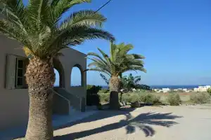 Olive Villa fully renovated house, Камари