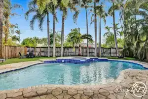 Stunning 5 Br with Heated Pool & Gaming, Голливуд