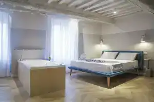 San Sebastiano Suite & Luxury, Колле-ди-Валь-д'Эльса