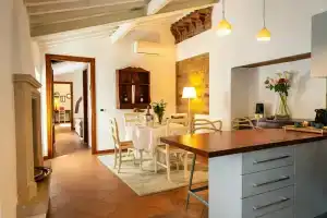 Αn exclusive deconsecrated former church residence from 1170, Верона