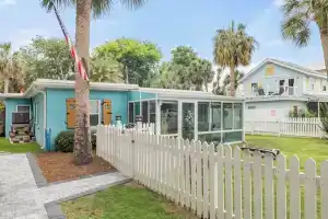 Vitamin Sea Cottage, Тиби-Айленд