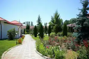 Отель «Talisman Village», Чолпон-Ата