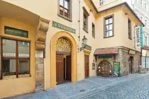 Residence u Vejvodů, Прага