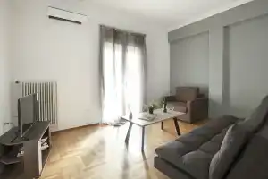 Kolonos - A Renovated Apartment, Афины