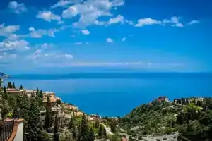 Taormina Sea View Penthouse Apartment, Таормина
