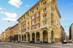 Irnerio Apartments Yellow Cat, Болонья