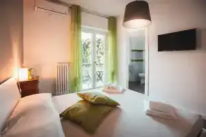 B&b Colors, Чивитавеккья