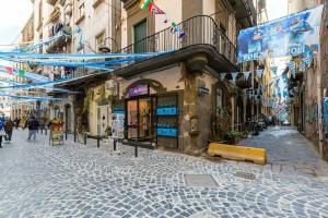 Napoli Street Art by Wonderful Italy, Неаполь